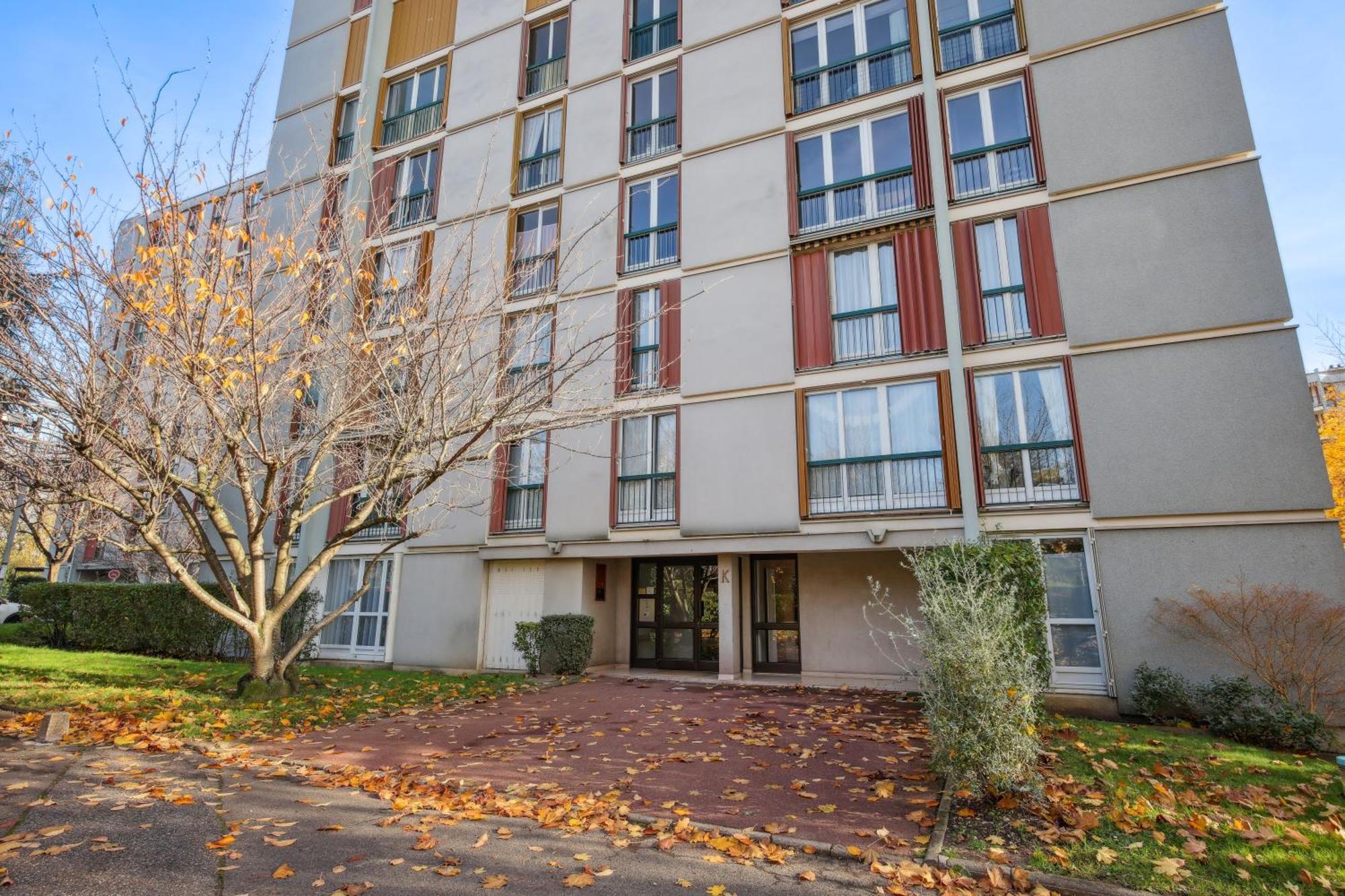 Chic Apart With Parking Apartment Chaville Bagian luar foto