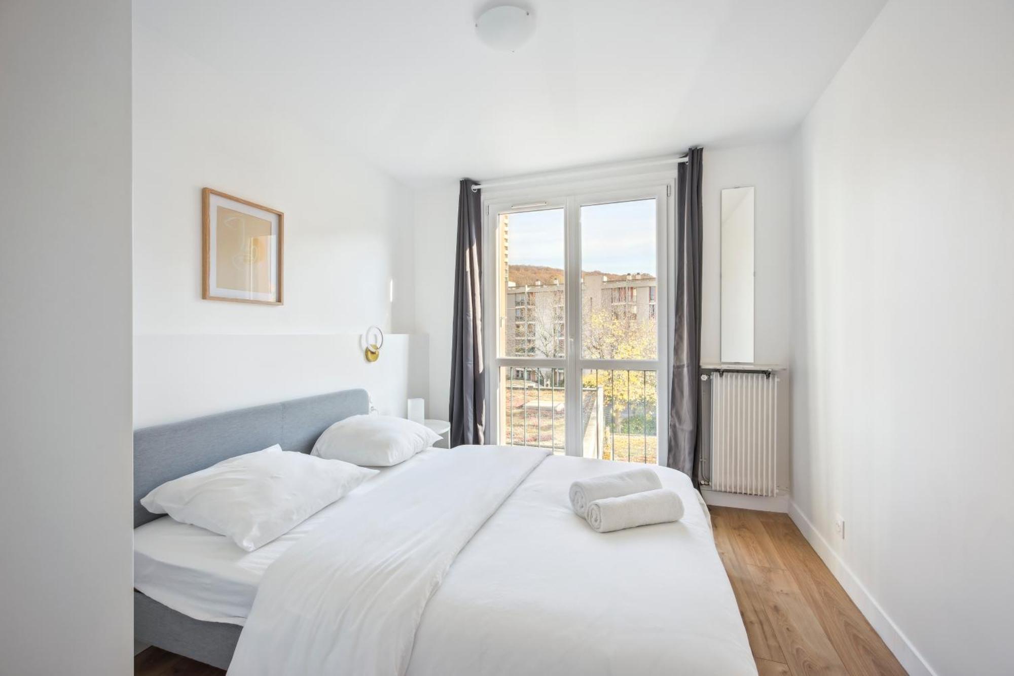 Chic Apart With Parking Apartment Chaville Bagian luar foto